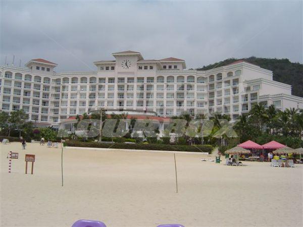 почивка в  Holiday Inn Resort Yalong Bay