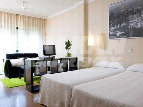 почивка в NH La Florida Aparthotel