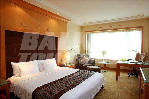 почивка в Crowne Plaza Shanghai