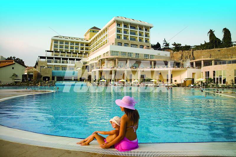 holiday in Horus Paradise Luxury Resort