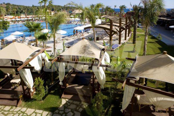 holiday in Saphir Resort and Spa