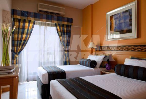 holiday in Golden Sands Hotel Apartments