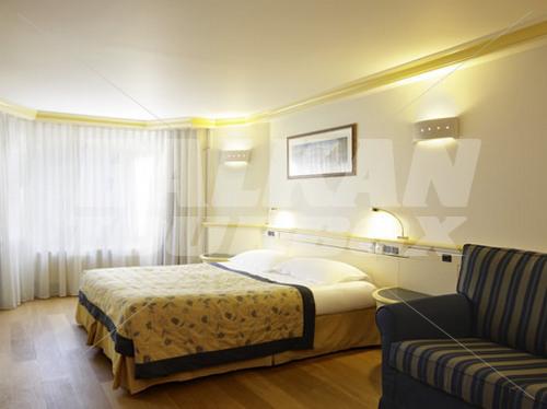 почивка в NH Carlton Amsterdam