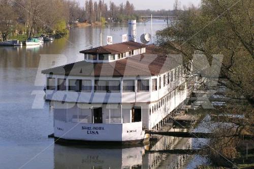 почивка в Botel Lisa