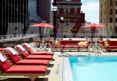 holiday in Renaissance by Marriott Columbus Downtown