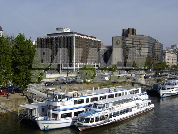 почивка в Sofitel Budapest Chain Bridge