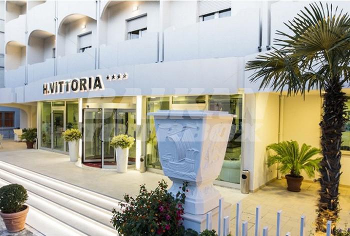 holiday in Hotel Vittoria