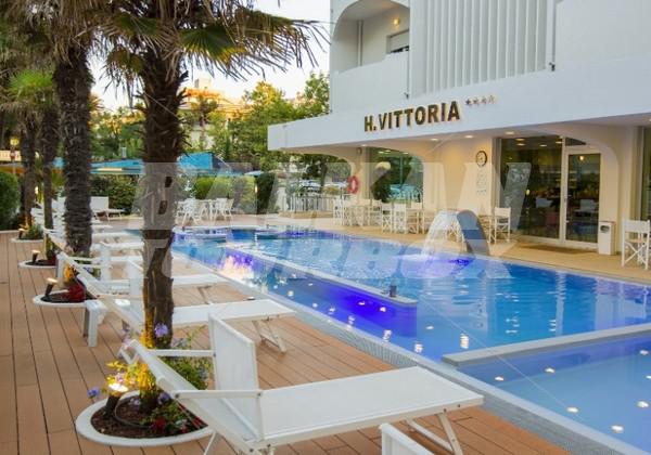 holiday in Hotel Vittoria