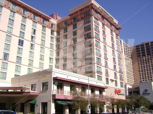 holiday in Courtyard by Marriott Austin Downtown/Convention Center