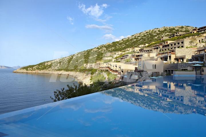 почивка в Daios Cove Luxury Resort and Villas