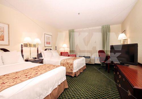 holiday in Fairfield Inn & Suites by Marriott Nashville Airport