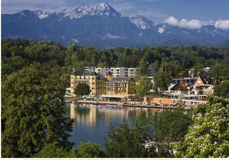 holiday in Schloss Velden