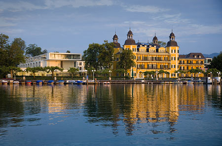 holiday in Schloss Velden