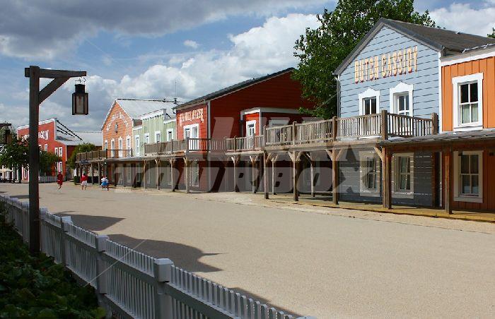 holiday in Disney's Hotel Cheyenne