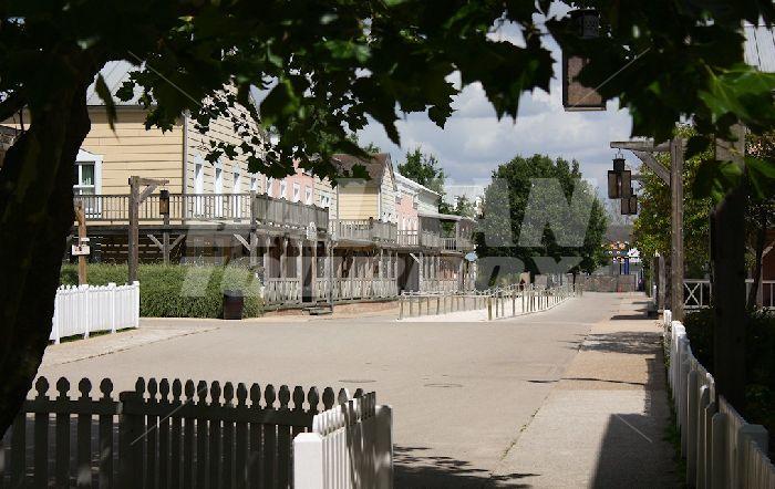 holiday in Disney's Hotel Cheyenne