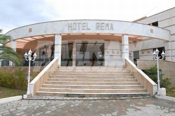 holiday in Rema Hotel