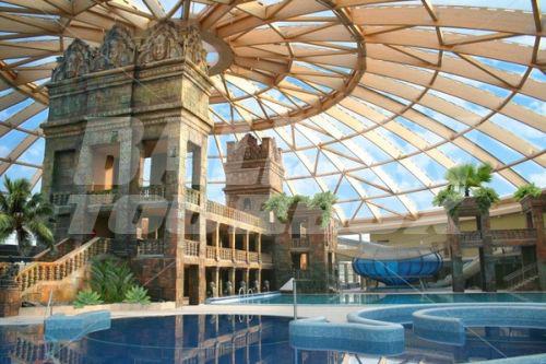 holiday in Ramada Resort Aquaworld Budapest