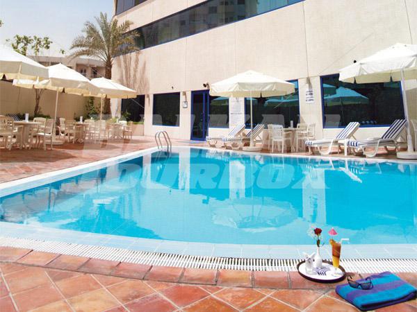 почивка в Sharjah Rotana