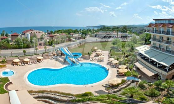 holiday in L Oceanica Beach Resort