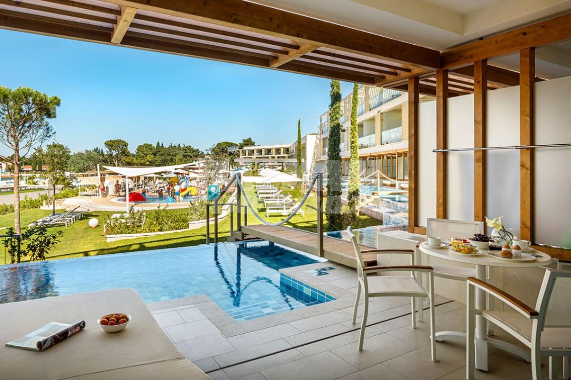 почивка в Marea Valamar Collection Suites