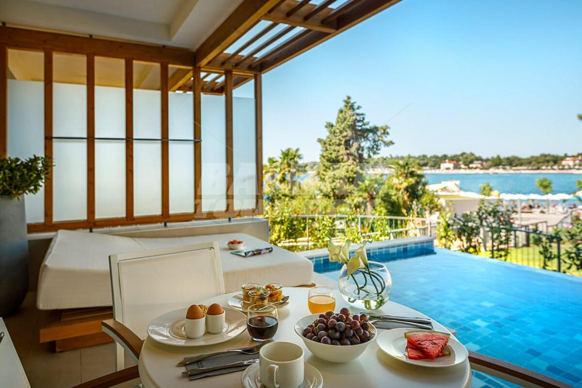 почивка в Marea Valamar Collection Suites