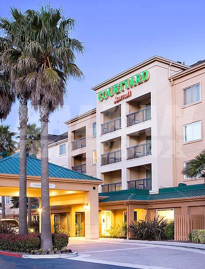 holiday in Courtyard by Marriott San Francisco Airport/Oyster Point Waterfront