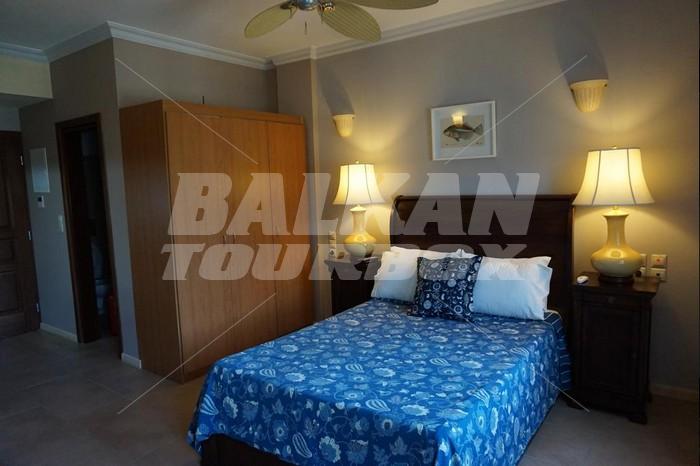 почивка в Balhambra Suites Adults Only