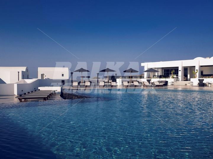 почивка в Santo Maris Oia Luxury Suites and SPA