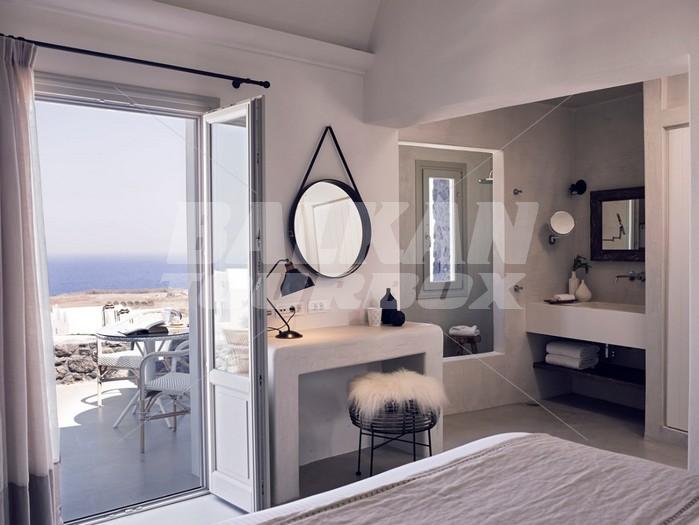 почивка в Santo Maris Oia Luxury Suites and SPA