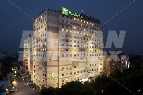 почивка в  Holiday Inn Aqua City