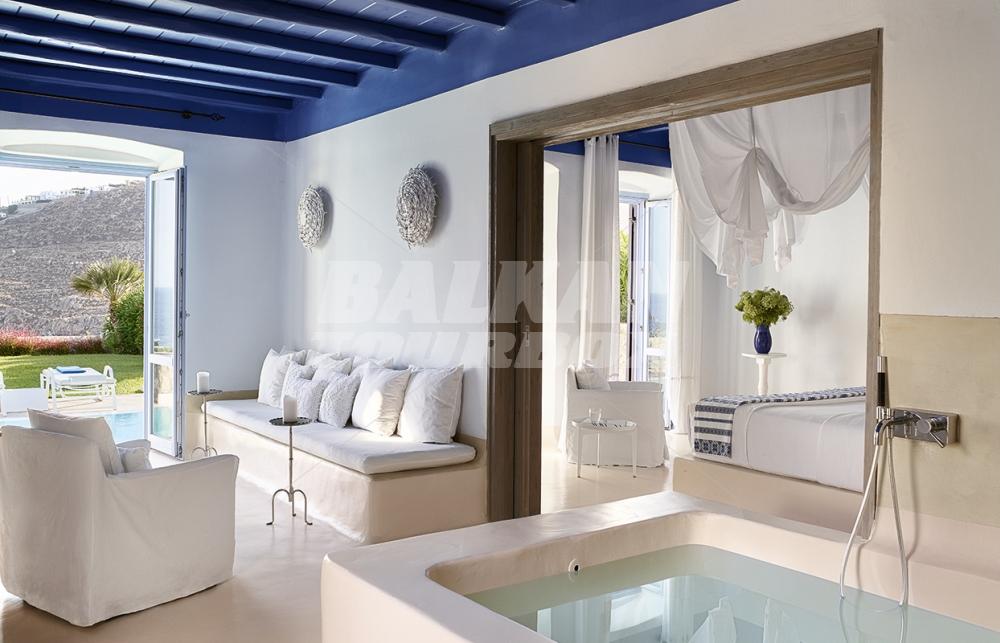 почивка в Mykonos Blu Grecotel Exclusive Resort