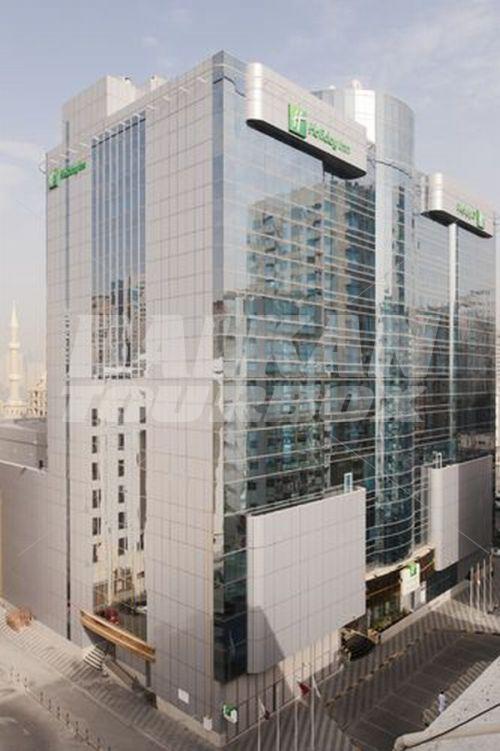 почивка в Holiday Inn Sharjah