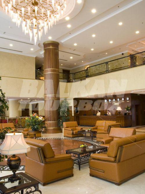 почивка в Holiday Inn Sharjah