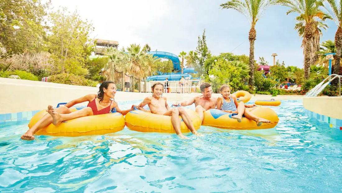 почивка в Caribe Hotel at PortAventura World