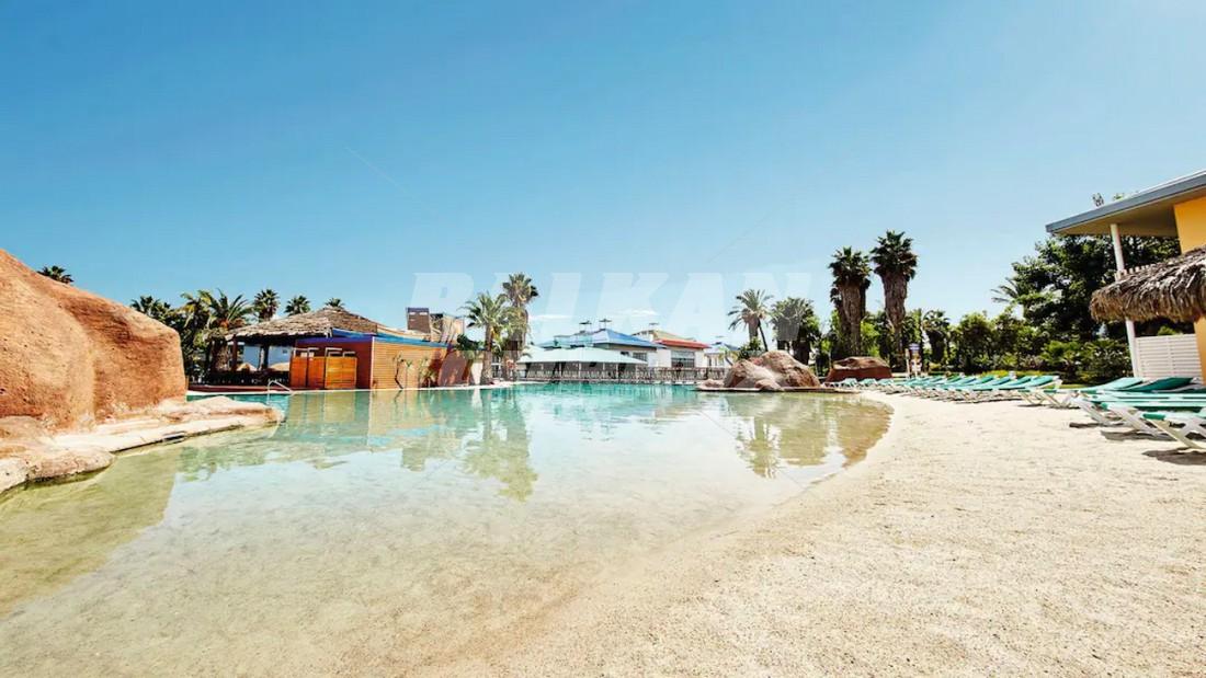 почивка в Caribe Hotel at PortAventura World