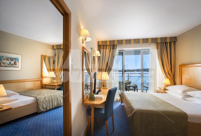 почивка в Aminess Grand Azur Orebic