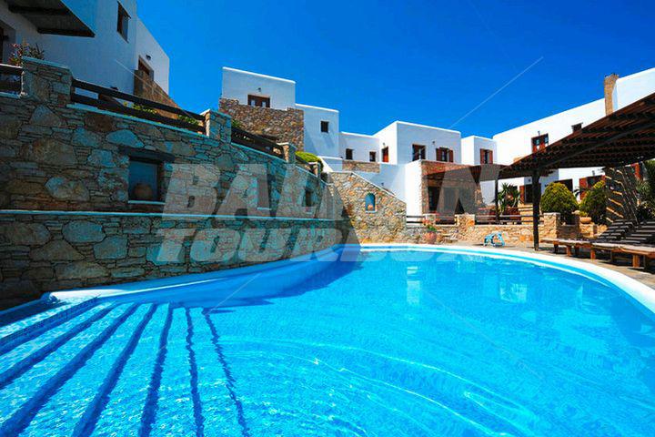 holiday in Kallisti Hotel Folegandros