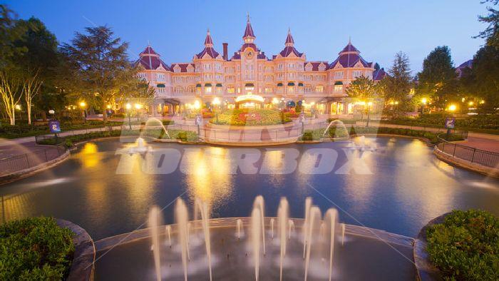 holiday in Disneyland Hotel