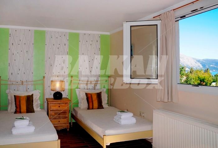 holiday in Dassia - villa 03, 6 bedrooms