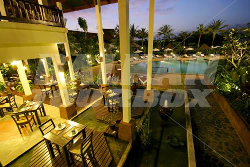 почивка в Krabi La Playa Resort