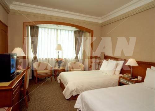 почивка в Ramada Plaza Haihua