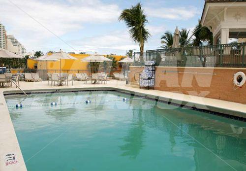 holiday in Courtyard by Marriott Fort Lauderdale Beach